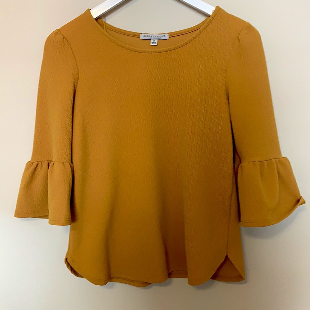 Mustard yellow blouse in M
